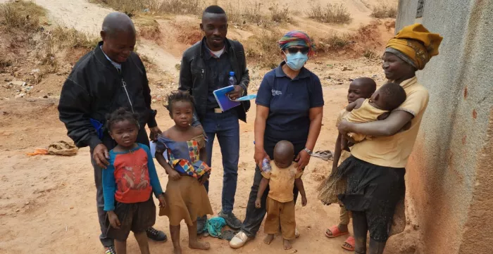 Children with their parents - Cobalt mines in Democratic Republic of the Congo